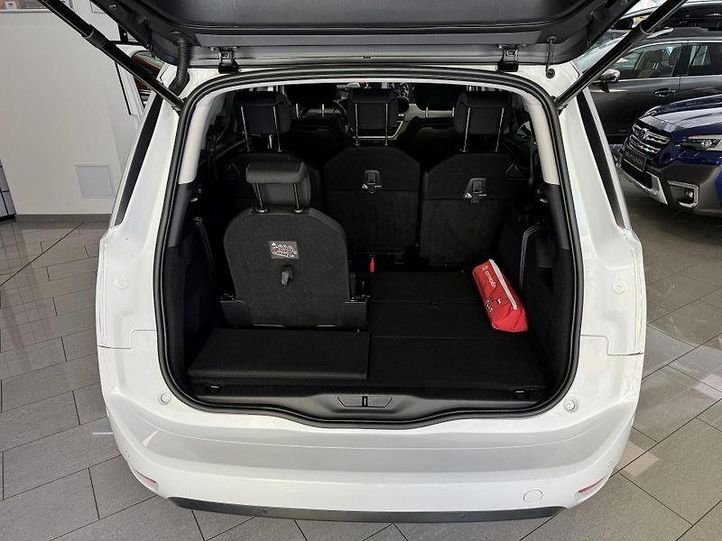 Citroën Grand C4 SpaceTourer 1.5 Blue HDi 130 EAT8 Shine P. - fotka 21 z 53
