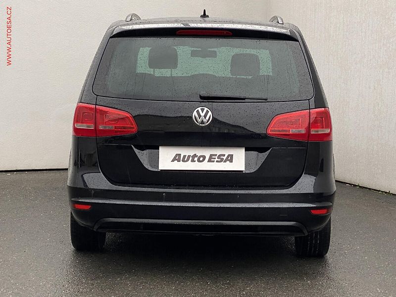 Volkswagen Sharan (2015) 2.0 TDI 4X4, 7míst - fotka 5 z 19