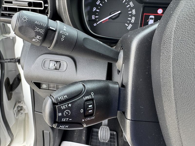 Citroën Berlingo 1,5 BlueHDi tažné DPH 1.maj ČR - fotka 28 z 50