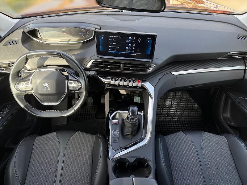 Peugeot 5008 (2022) ALLURE 1.5BHDI 96kW CZ DPH   - fotka 9 z 11