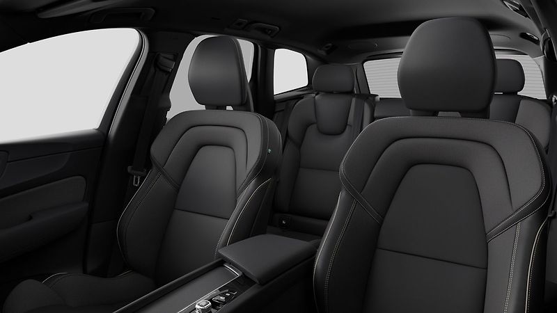 Volvo XC60 (2026) PLUS, BLACK EDITION B5, 360° - fotka 5 z 7