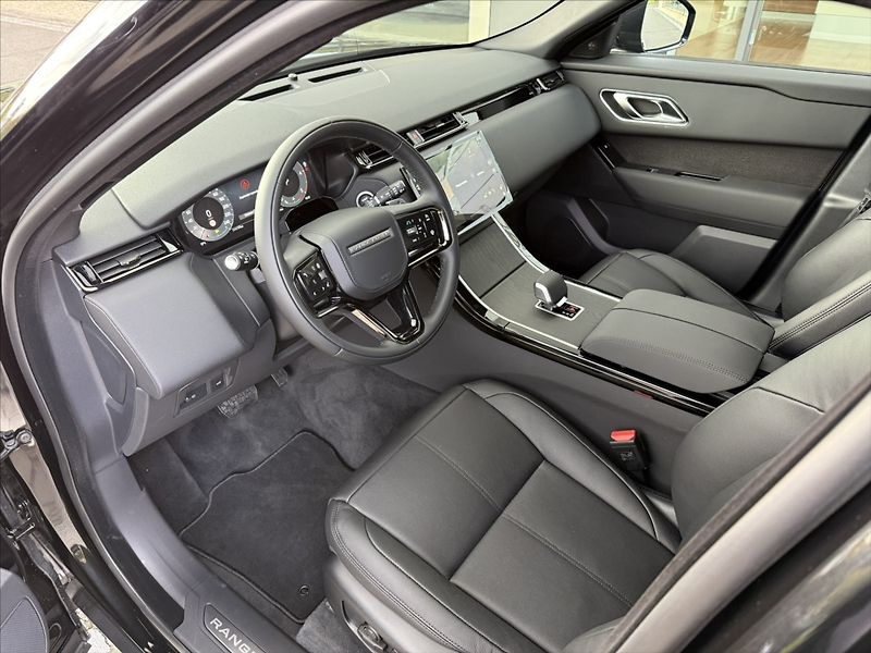 Land Rover Range Rover Velar (2026) 2,0 S D200 - fotka 9 z 20