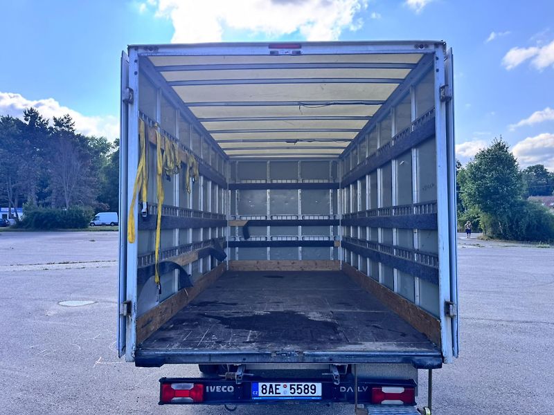 Iveco Daily (2016) 35S150 3.0 110 kW – skříň - fotka 8 z 12