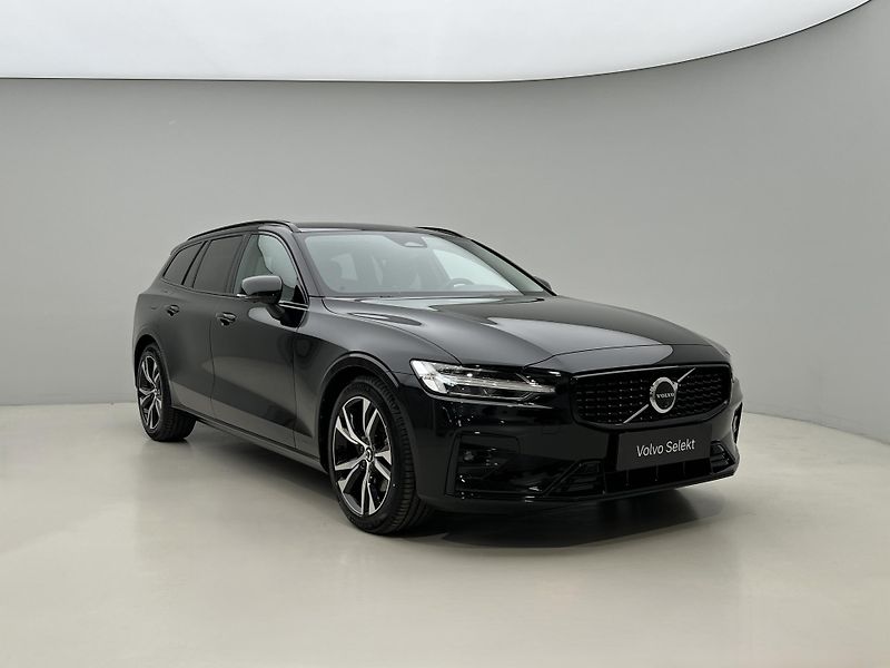 Volvo V60 B4 DARK PLUS AUT - fotka 8 z 45