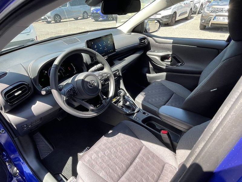 Toyota Yaris NG1.5 HEV 116k Style - fotka 14 z 26