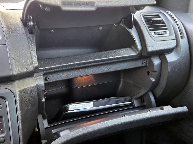 Škoda Roomster TSi 1.maj, NOVÉ ROZVODY        - fotka 31 z 41