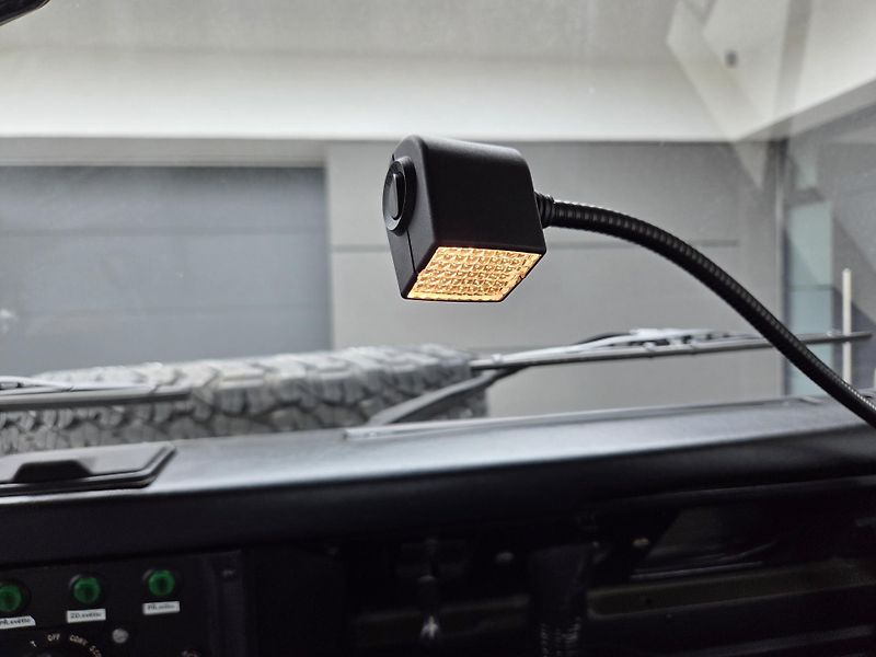 Land Rover Defender TDi HOBSON Military - RENOVACE - fotka 16 z 44