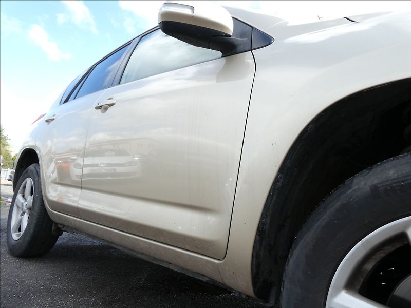 Toyota RAV4 2,2 D-4D 110kW 4x4,ČR,2.majite - fotka 11 z 40