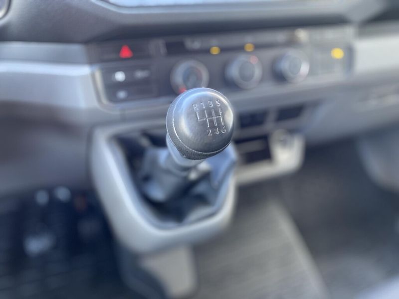 Volkswagen Crafter 2,0 TDI 130 kW FWD 6G - fotka 21 z 25
