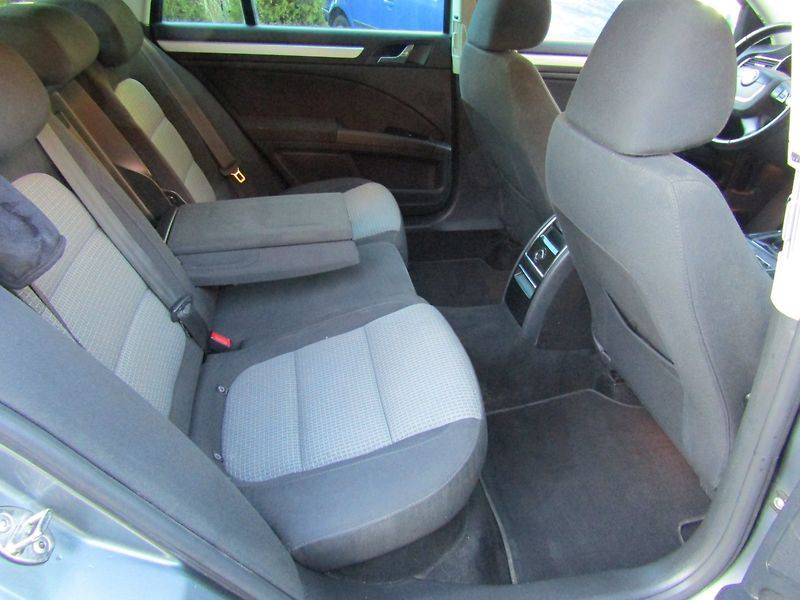 Škoda Superb (2011) 2.0 TDI 103kW  BEZ KOROZE - fotka 26 z 41