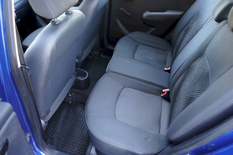 Hyundai i10 (2012) Classic - fotka 10 z 20