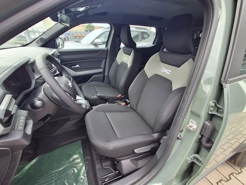 Dacia Duster (2026) essential Eco-G 120 - fotka 21 z 30