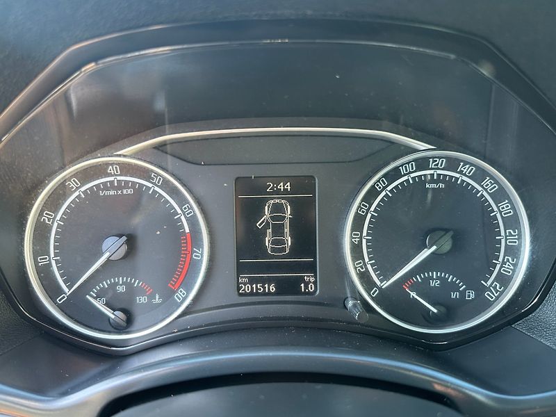 Škoda Octavia (2009) RS 2,0 TSI 147KW - fotka 17 z 39