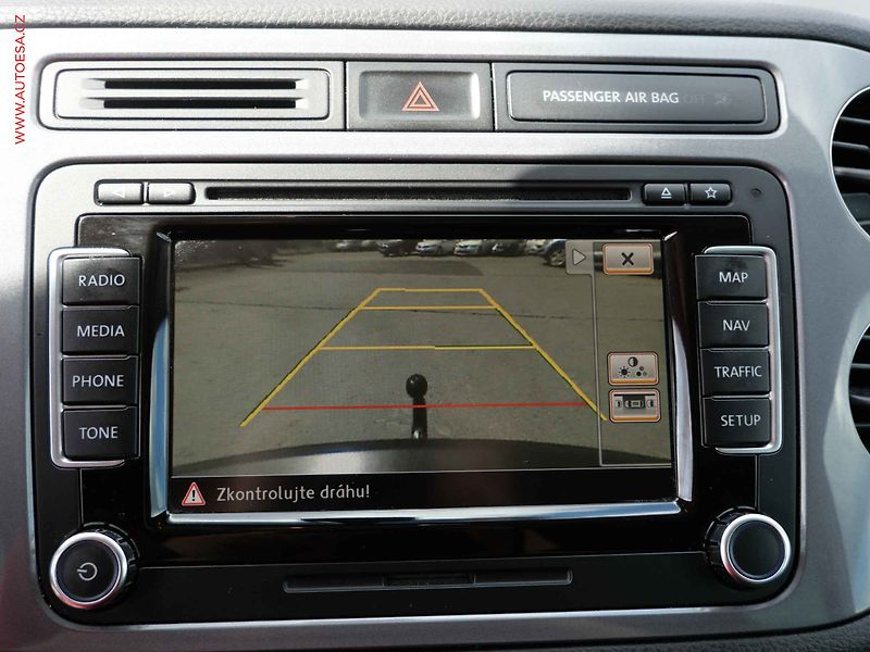 Volkswagen Tiguan (2014) 2.0TDi 4x4, DSG, TZ, AC - fotka 18 z 20