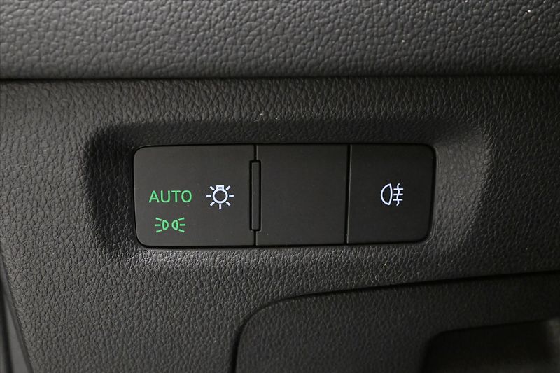 Škoda Octavia 2,0 TDI 110kW DSG Ambition Zár - fotka 23 z 26