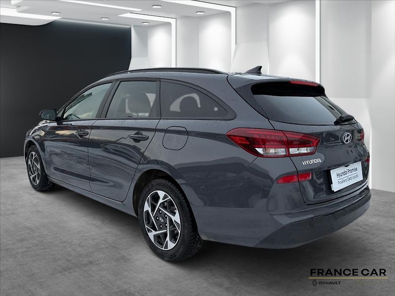 Hyundai i30 1,0 T-GDi 74 kW Family - fotka 7 z 24