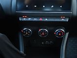 Renault Captur (2023) 1.0 TCe, LPG, ČR,1.maj - náhled 16