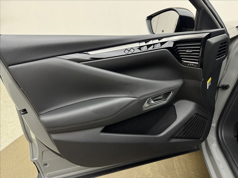 DS Automobiles DS4 1,5 DPH HUD TROCADERO AT8 ČR - fotka 32 z 47