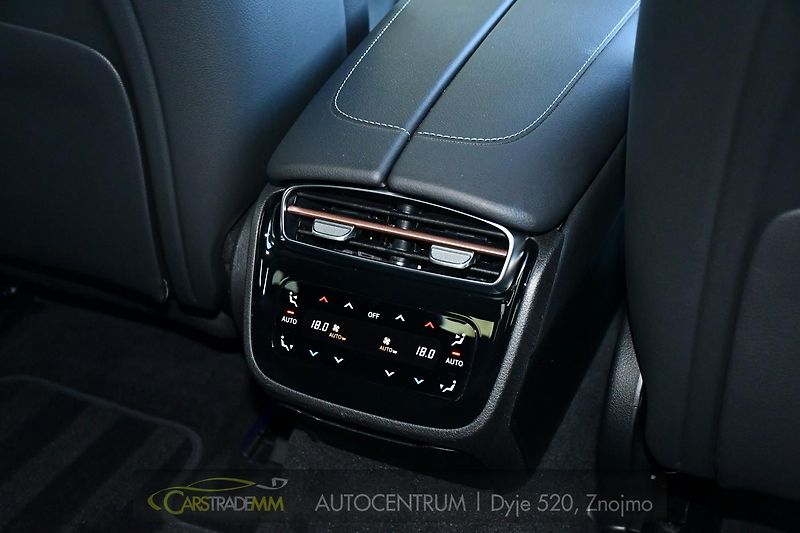 Mercedes-Benz EQE 350 AMG 4MATIC PANORAMA  - fotka 47 z 55