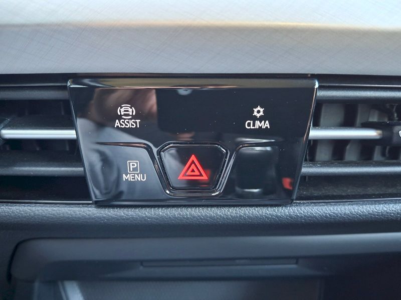 Volkswagen Golf (2020) Life 1,5TSi 96kW - fotka 28 z 33