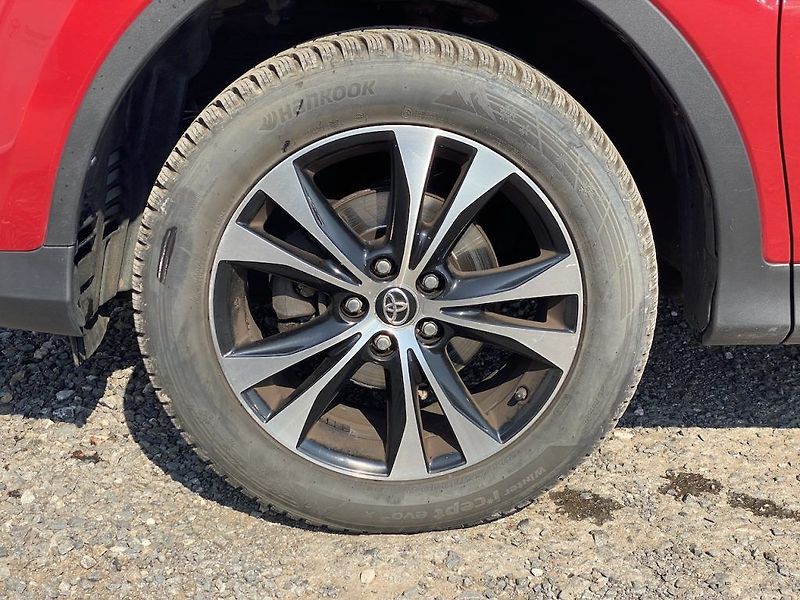 Toyota RAV4 2.0i, ČR, Active, tažné, 4x4 - fotka 10 z 14