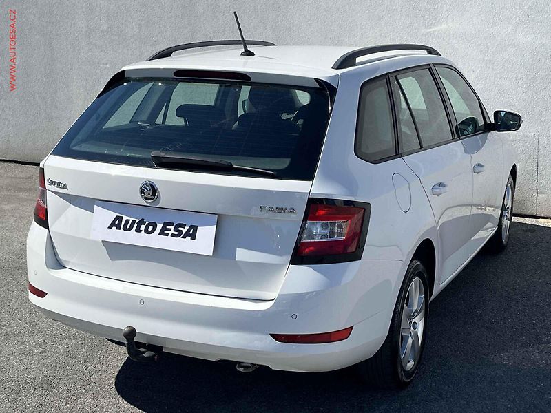 Škoda Fabia (2020) 1.0 TSi, 1.maj,ČR, Ambition - fotka 4 z 14
