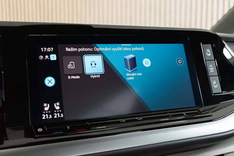 Volkswagen Multivan 1.4 TSI LONG*TAŽNÉ*ZÁRUKA*ČR 1 - fotka 35 z 50