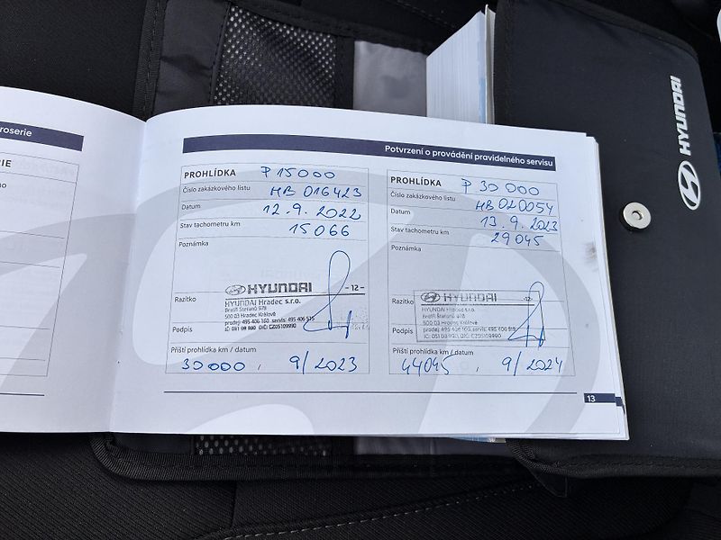 Hyundai Tucson 1,6T-GDi 110kW SMART REZERVACE - fotka 25 z 30