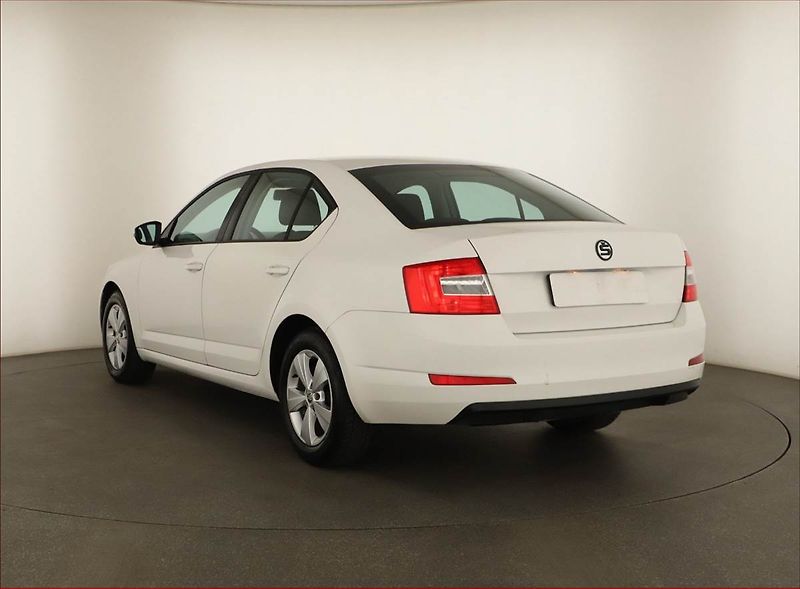 Škoda Octavia (2016) 1.6 TDI - fotka 4 z 13