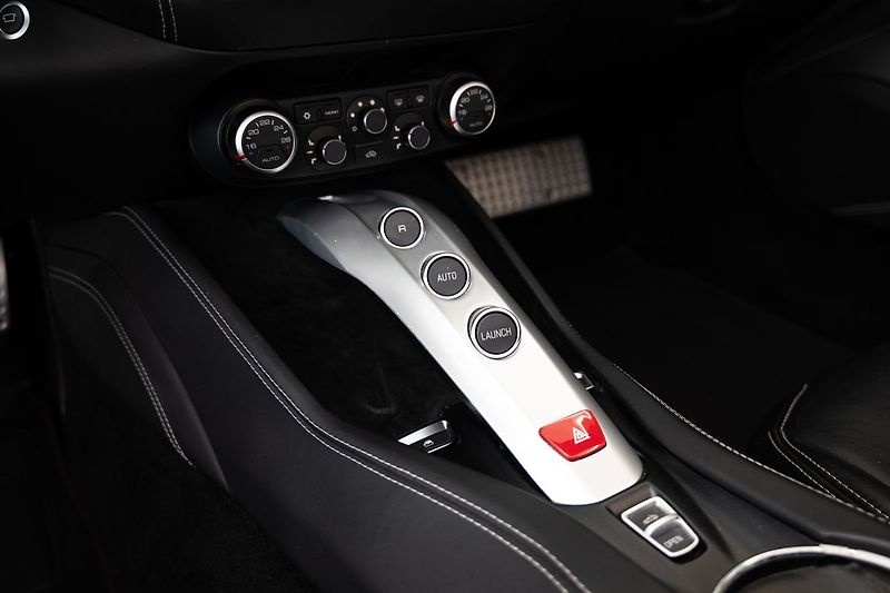 Ferrari California T - fotka 13 z 24