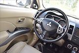 Mitsubishi Outlander 2,2 d 115KW TAŽNÉ 7MÍST 4X4 - náhled 33