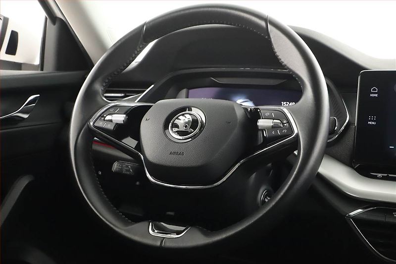 Škoda Octavia (2021) Style 2.0 TDI, ČR,1.maj - fotka 17 z 18
