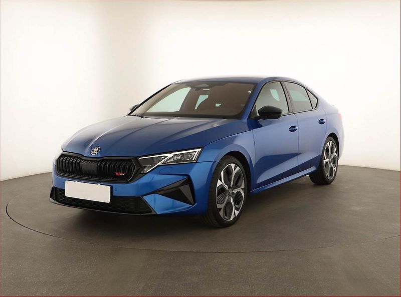 Škoda Octavia (2025) RS 2.0 TSI, RS 2.0TSI, KEYLESS - fotka 2 z 21