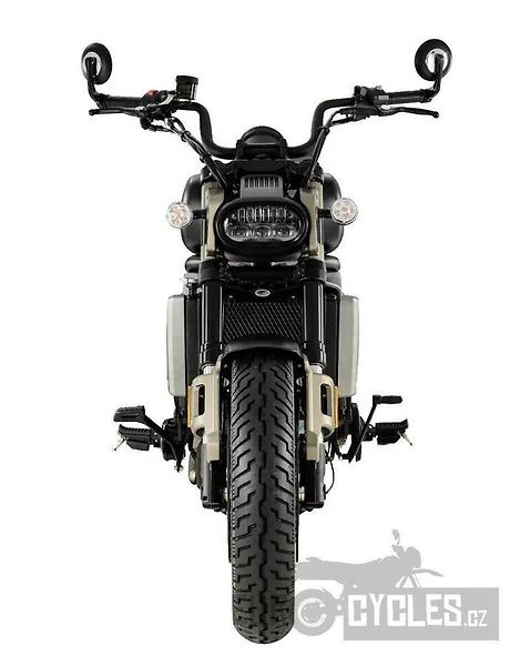 QJ Motor SRV 700 (2026) - fotka 6 z 16