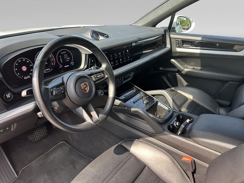 Porsche Cayenne Coupe - fotka 15 z 30