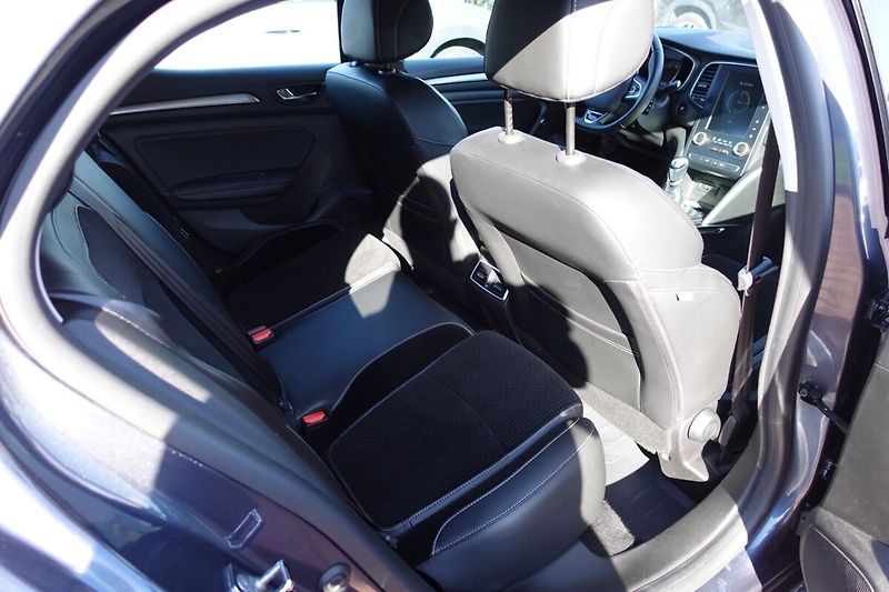 Renault Mégane 1,2TCe M/T - fotka 12 z 30