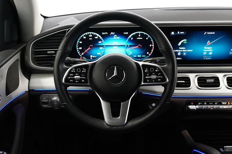 Mercedes-Benz GLE 300d 4M,ČR,1.MAJ,DPH,ACC,360 - fotka 21 z 37