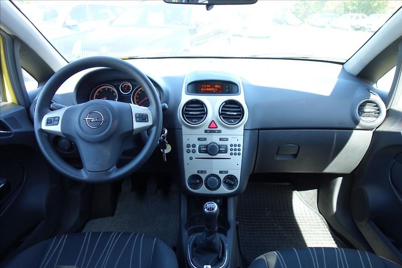 Opel Corsa 1,2 i, ČR, SERV.KN., 44TIS.KM. - fotka 14 z 33