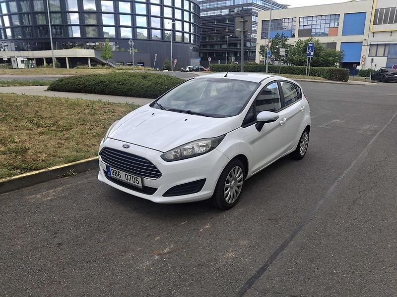 Ford Fiesta 1,2 - fotka 2 z 27