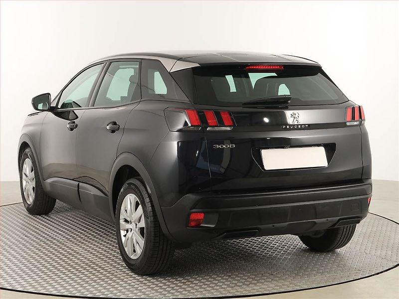Peugeot 3008 (2022) 1.2 PureTech - fotka 4 z 18