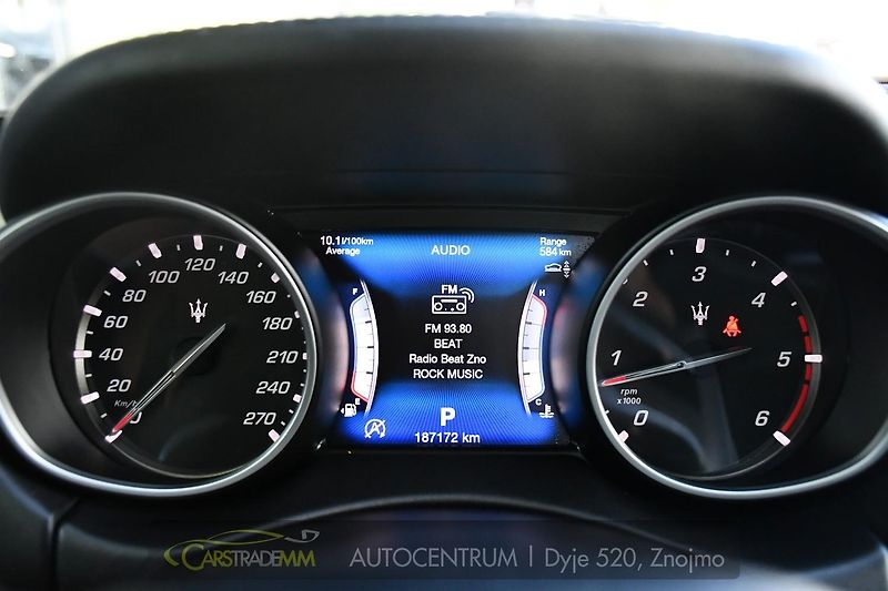 Maserati Levante 3.0D ČR Q4 H/K ACC VZDUCH - fotka 30 z 56