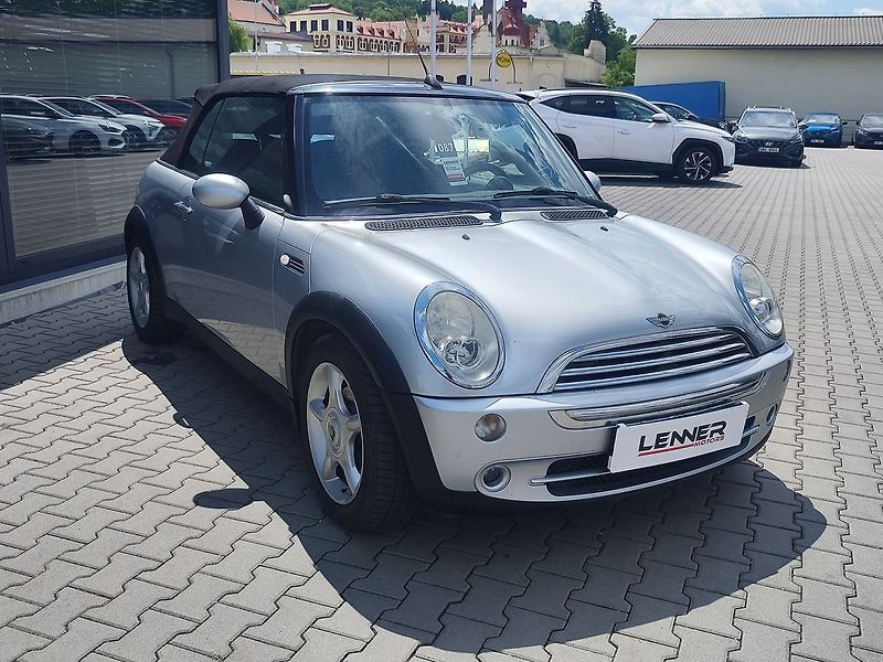 Mini Cooper 1.6 /66kW ONE Cabrio - fotka 4 z 29