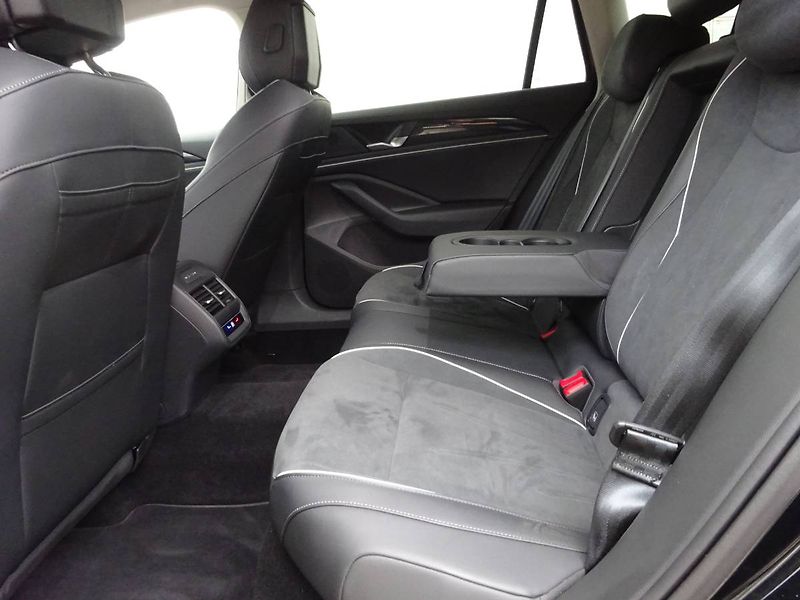 Volkswagen Passat (2025) 2,0TDi /110kW Business DSG - fotka 7 z 27