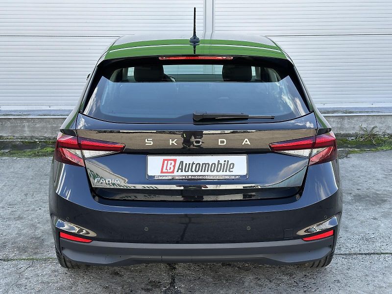 Škoda Fabia 1.0TSi Selection 95PS LED V.Co - fotka 5 z 37
