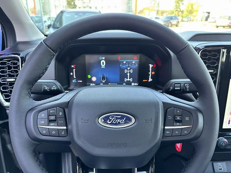 Ford Ranger (2025) XLT, Dvojkabina, 2.0 EcoBlue 1 - fotka 12 z 32