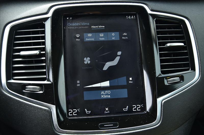 Volvo XC90 D5 AWD INSCRIPTION ČR - fotka 18 z 26
