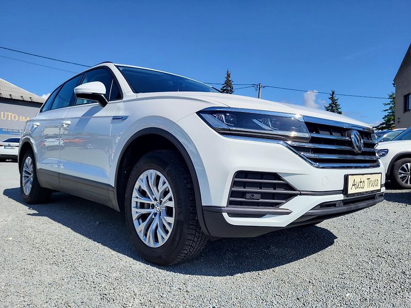 Volkswagen Touareg 3.0 V6 TDi DSG 4MOTION - fotka 31 z 47