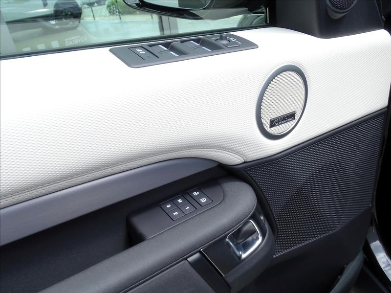 Land Rover Discovery (2026) 3,0 D250 LANDMARK AWD* - fotka 13 z 28