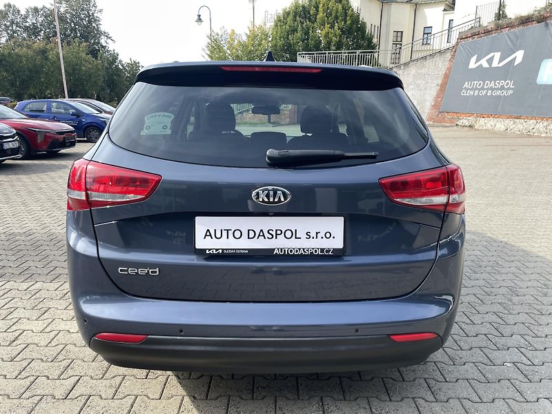 Kia Ceed (2017) SW 1,6 GDi TOP   - fotka 4 z 19