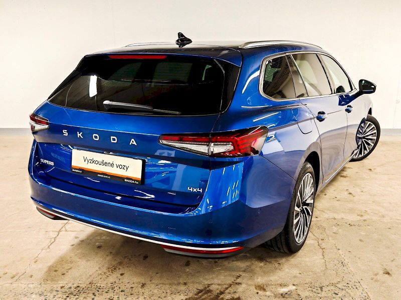 Škoda Superb (2024) Combi 2.0 TDI 142 kW DSG 4x4 L - fotka 2 z 34
